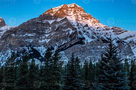 Peter Lougheed Provincial Park Alberta Canada 3114632 Stock Photo at ...