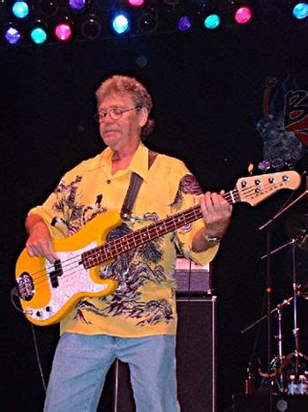 Donald ‘Duck’ Dunn, Bassist With Booker T. and the MGs, Stax, Dies at ...