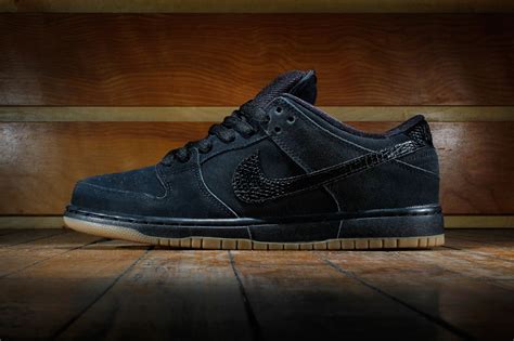 Nike SB Dunk Low Pro Black/Gum Medium Brown | HYPEBEAST