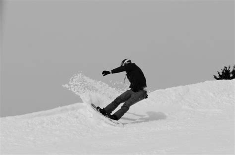 Snow surfing | Adam Moralee | Flickr