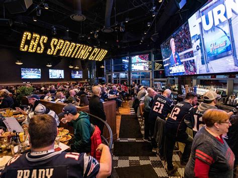 Best Sports Bars in Boston: 13 Spots with Big Screens For Game Day