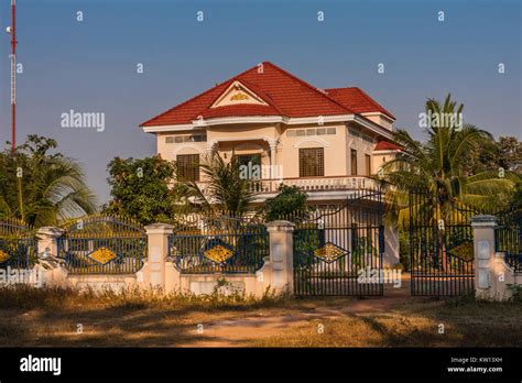 A wealthy house in a Cambodian village Stock Photo - Alamy