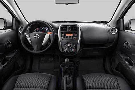 Nissan revela interior do Versa nacional - AUTOO