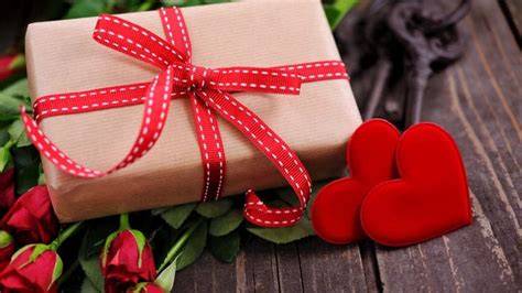 Ảnh Quà Valentine Đẹp Nhất 2024 [365+ Ảnh Chế Quà Hài Hước]