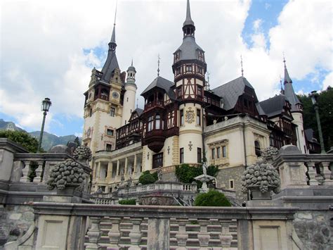 Peles Castle Tour – Brasov, Transylvania - Wild Travel Romania