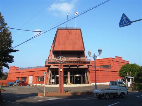 File:Gun Museum, Nishinoomote, Tanegashima, Kagoshima, Japan.JPG ...