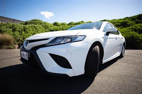 Toyota Camry Hybrid Photos and Specs. Photo: Toyota Camry Hybrid best ...