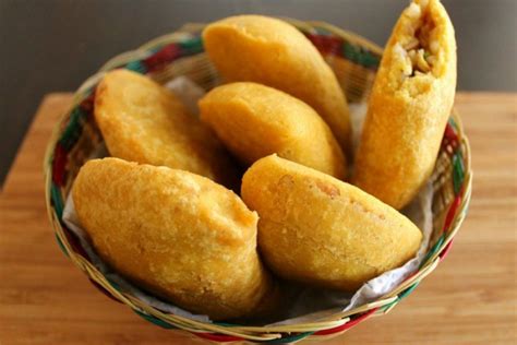 Colombian Empanadas - unacolombianaencalifornia.com