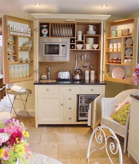 12 Kitchenettes for Convenience and Compact Living