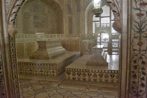 Taj Mahal Tomb | Choose a Place for Relax | Taj mahal, Mughal, Mughal architecture