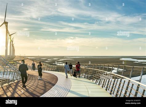 Gaomei Wetlands Scenic Bridge in sunset time. Taichung City, Taiwan ...