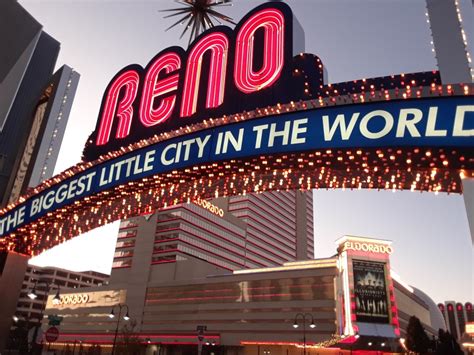 Reno Arch Turns Pink – Reno