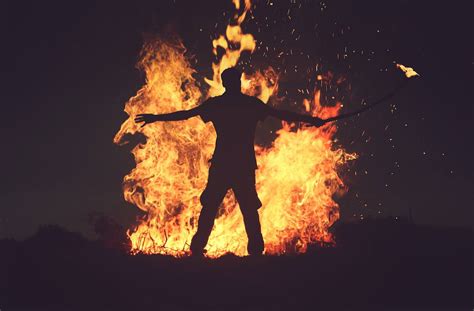 How to Capture Stunning Fire Photography (Safely & Smartly)