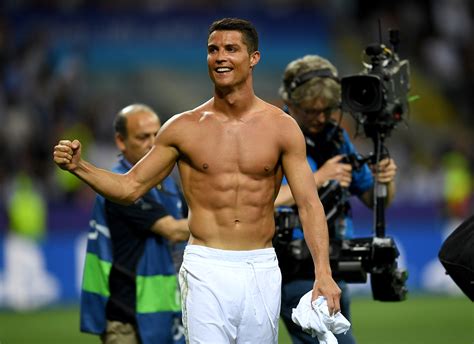 Real Madrid TV accuses rival network of photoshopping out Cristiano ...