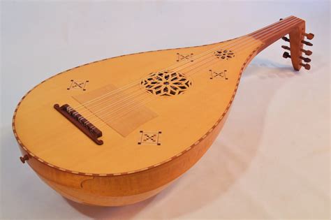 The Lute's Progress,: Designing a Medieval Lute