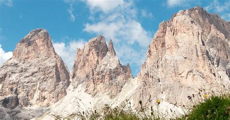 Best Dolomites Hiking Tours | 10Adventures