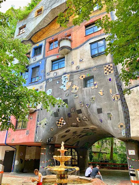 Wien: Hundertwasserhaus und Kunsthaus Wien PETERSTRAVEL