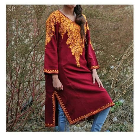 An ideal garb for frizzy seasons. Kashmiri pheran | Latest dress design, Classy outfits for ...