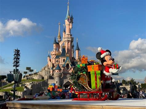 DISNEYLAND PARIS CHRISTMAS TIME - INSIDERS GUIDE