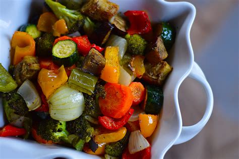 Simple Mixed Roasted Veggies | ZimboKitchen.com