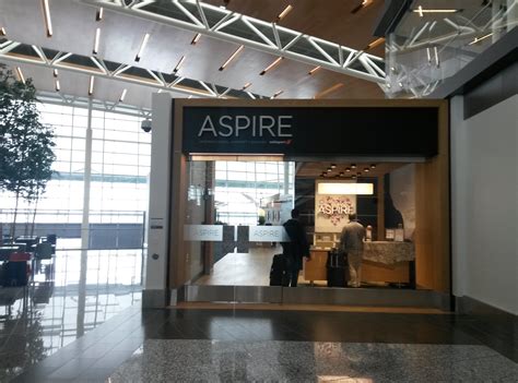 Aspire Lounge Calgary review - Points with a Crew