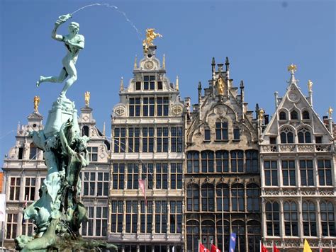 File:Brabo Fountain and Grote Markt, main square of Antwerp.JPG - Wikimedia Commons