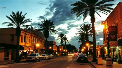 New Smyrna Beach Florida: Historic Town & Beautiful Beach