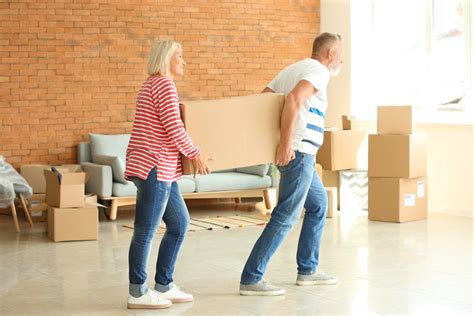 How to Find the Best Movers Near Me - Flash Moving and Storage