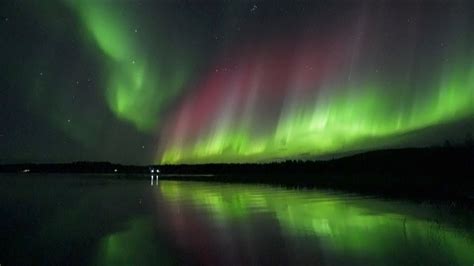 Rare red northern lights observed in Arctic Circle - YouTube