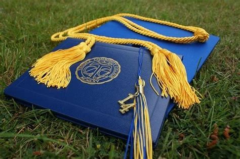 What Is a BS Degree? Is It Right for You?