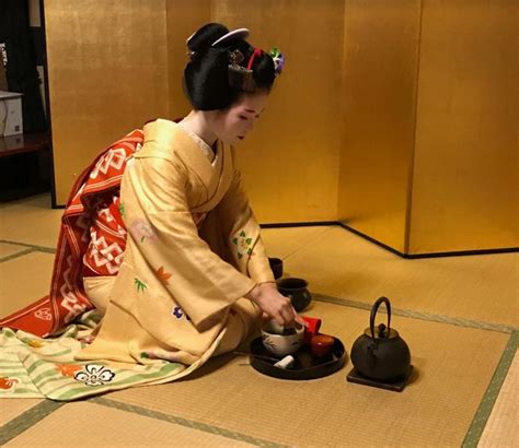 Japanese Tea Ceremony Etiquette - Samurai Tours