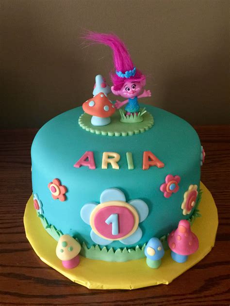 Trolls - Princess Poppy Cake | Trolls birthday cake, 3rd birthday cakes ...