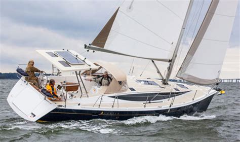 Boat Review: Hunter 40 - Sail Magazine