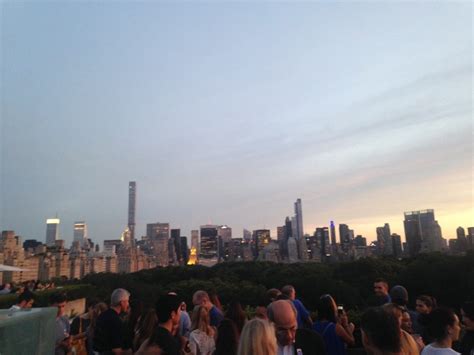 Metropolitan Museum - Rooftop Bar | New York City - travelstoke