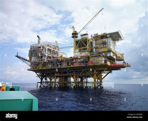 Petronas oil rig is in operation Stock Photo - Alamy