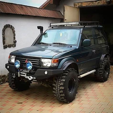 Montero Mafia on Instagram: “Got meat? . . 📸 via: @offroadfans.sk” | Mitsubishi pajero ...