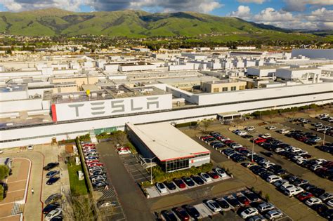 Tesla Fremont Factory Tells a Tale of Changing Fortunes – Autowise