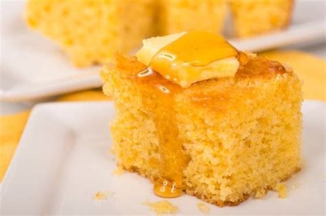 Jiffy Sweet Cornbread: the easy recipe for the buttery, moist cornbread