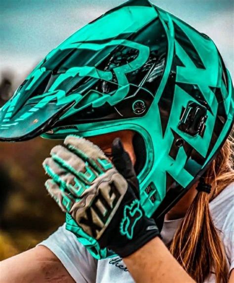 Fox helmet and gloves Motocross Girls, Motorcross Bike, Motocross ...