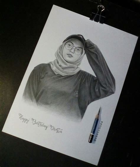 Sketsa Pensil Wajah Wanita