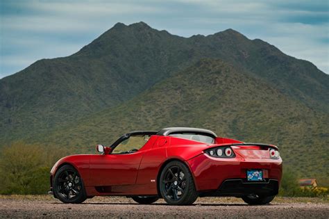 8k Mile Tesla Roadster 2.5 Sport Is Probably The Newest You’ll Be Able ...