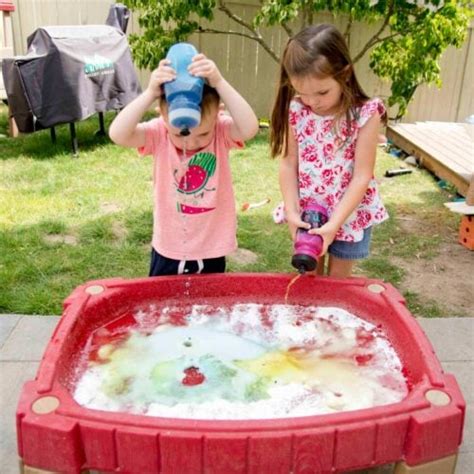 How to Make a Science Table - Busy Toddler