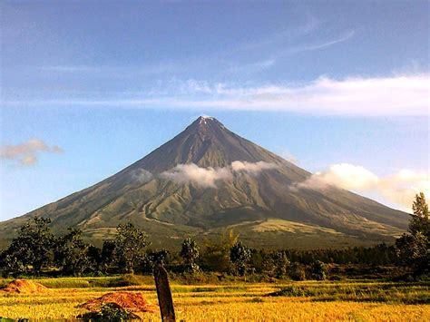 Mt.Mayon Volcano, Daraga Albay march 2013 | Places to visit, Albay ...