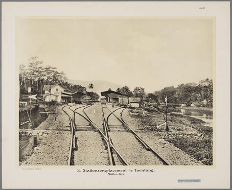 Halaman stasiun Tuntang, Salatiga, tahun 1910. | History, Ancient, Indie