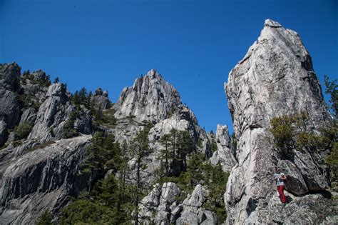 Hiking Castle Crags - littlegrunts.com