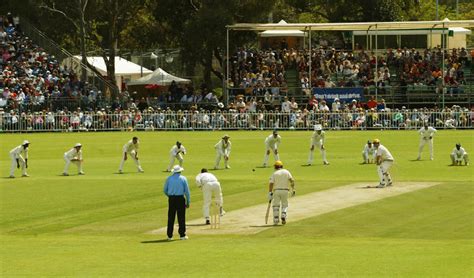 Complete Online News: Heath Streak Bowling