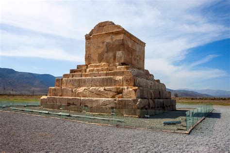 The Tomb Of Cyrus The Great Stock Image - Image: 31646421