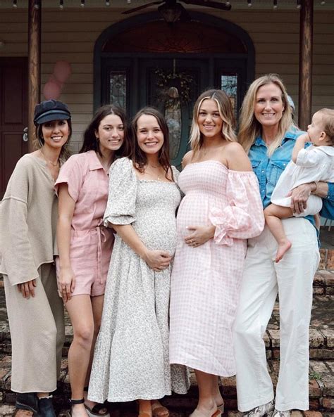 Pregnant Sadie, Mary Kate Robertson Have Joint Baby Shower: Pics