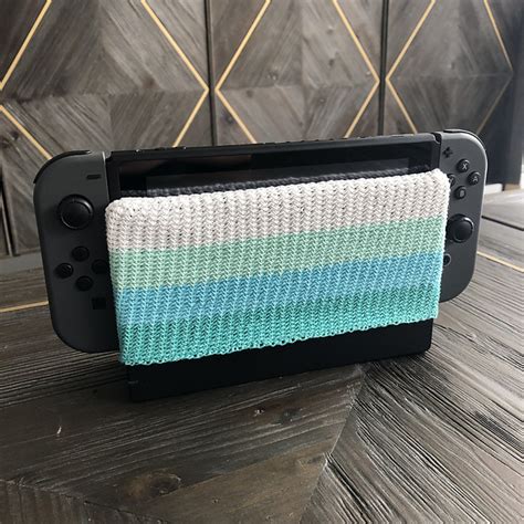 Ravelry: Nintendo Switch Dock Cover pattern by Avril Wong