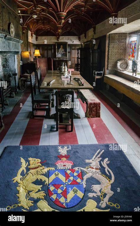 Bunratty castle interior hi-res stock photography and images - Alamy